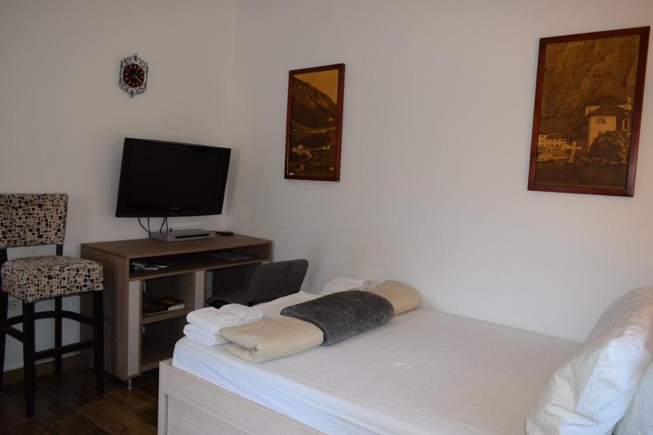Apartmani Bobo Котор Экстерьер фото