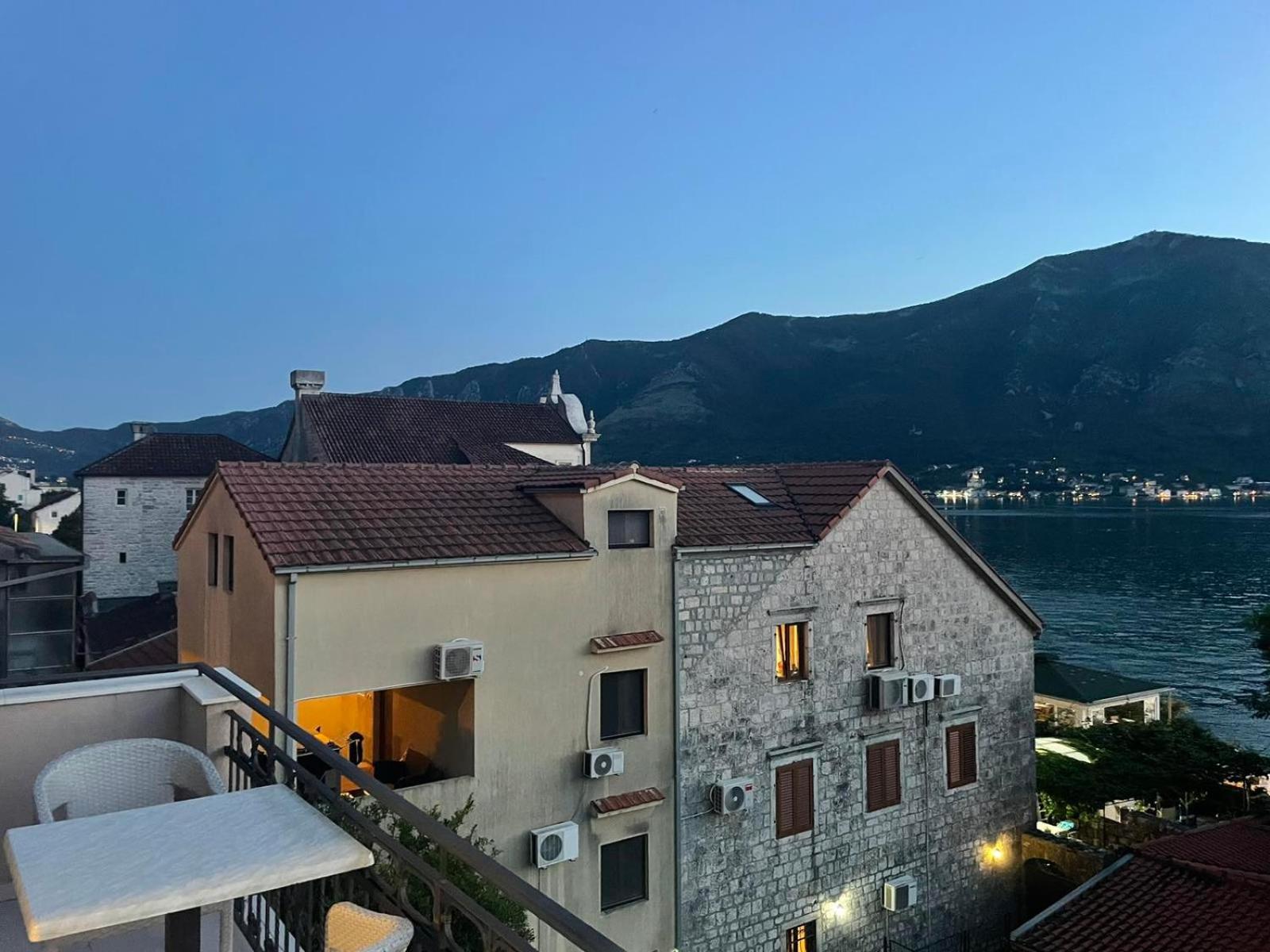 Apartmani Bobo Котор Экстерьер фото
